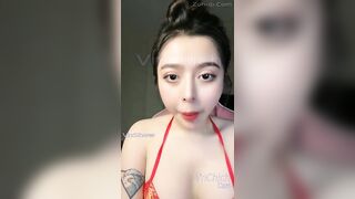 Cùng ngắm Naomi live sexy vừa lắc đít vừa tâm sự với fans cực ngon