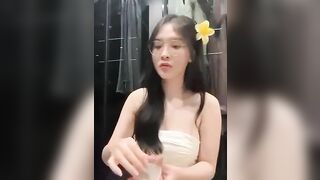 Clip em gái xinh lộ clip 18+ hót tiktok mấy tuần vừa qua