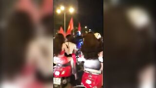 Căng đét với em hot girl saigon nay....