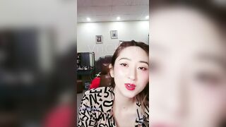 Em gái hứng tình show hàng khiêu dâm cực cuốn hút ,mời anh em vào húp