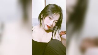 Bé non tơ xinh gái đú trend tiktok xem phê thật