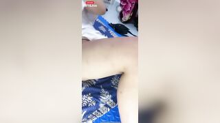 mới có tí tuổi mà đã live show hàng rồi