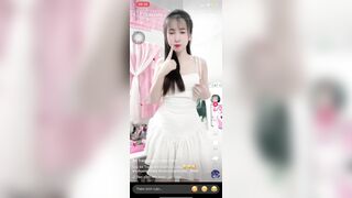 Bé trang tiktok betrang24 tìm clip e này show