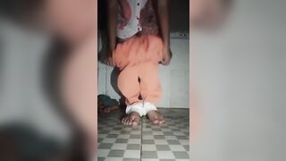 Full clip hot 10 phút của em Thùy Vy 2k8 lén ra sau nhà thủ dâm