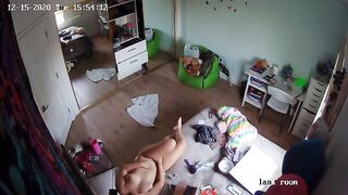 Hack camera phòng chị dâu đang thủ dâm