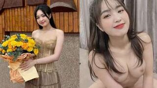 Hot Girl Phương Anh Quằn Quại Vì Con Cu 20cm Của Anh Người Yêu