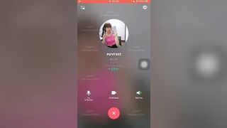 Call video sex với em gái 2k8 nứng lồn