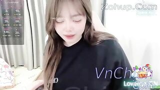 Chouchoukiu Idol Việt dễ thương livestream show hàng